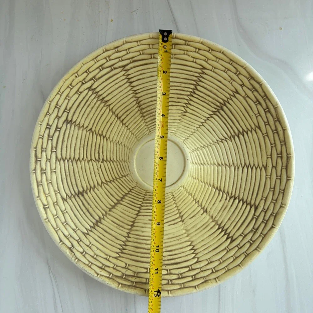 Georges Briard Tisket-Tasket Yellow Basketweave Ceramic Serving Bowl 12